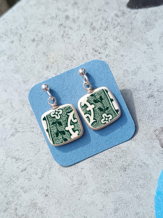 kolczyki ceramiczne Kolczyki ceramiczne w zielone kwiaty