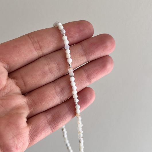 chokery Choker z kamieni naturalnych opal PASTELOWA BIEL