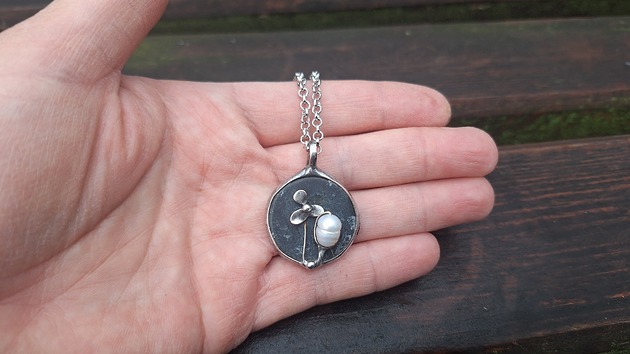 wisiory Samotna perła - wisiorek