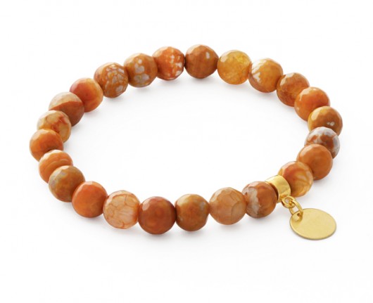 Caramel agate with coin pendant. Lavoga