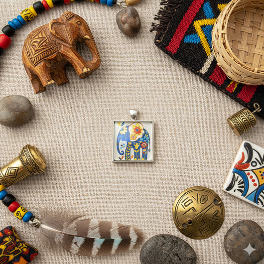 wisiory 6835  Kolorowy Wisiorek Słoń - Naszyjnik Folk Art Boho - Zwierzęta