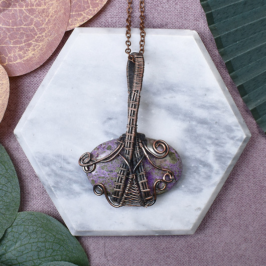 wisiory Miedziany wisiorek wire wrapping z purpurytem #416