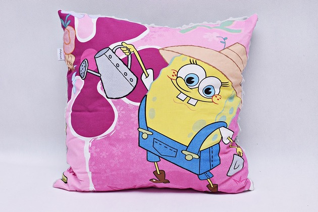 poduszki do pokoju dziecka Poduszka Sponge Bob poduszka bajka szara
