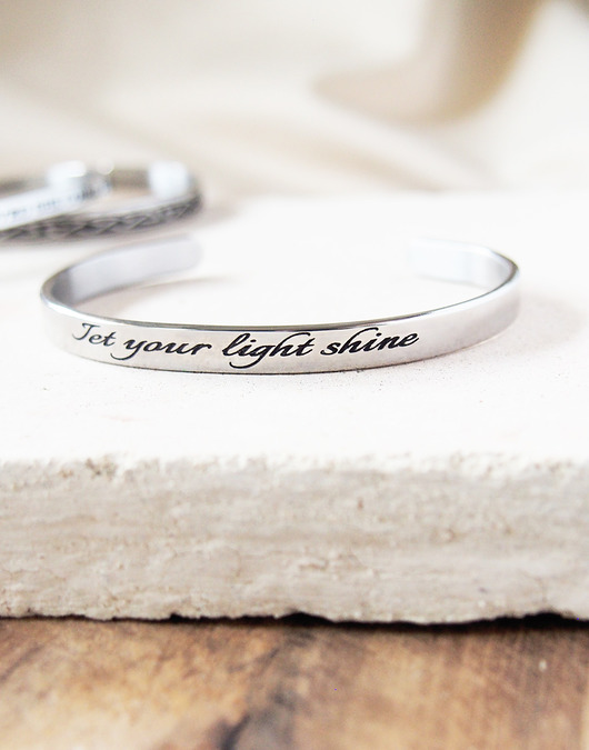 bransoletki srebrne Srebrna bransoletka typu bangle z Twoim grawerem
