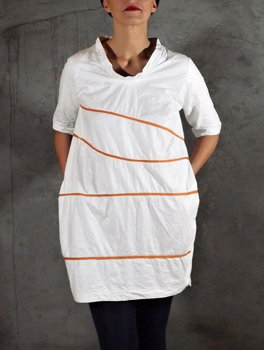 Q-dress orange Wallsprint