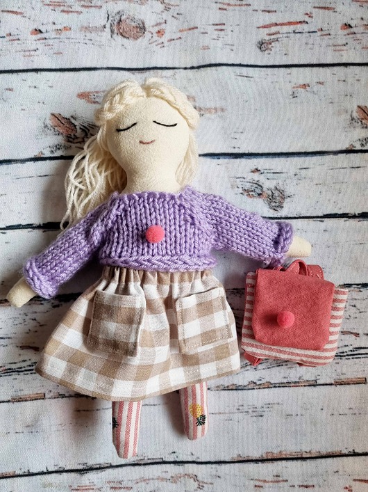 lalki Lala szmaciana w sweterku