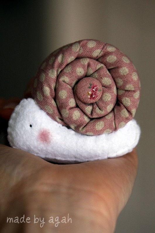 Broszka ślimaczek made by agah