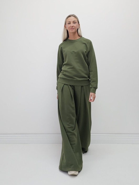 komplety damskie Sarai wygodny komplet bluza i szerokie spodnie z zakładkami Khaki