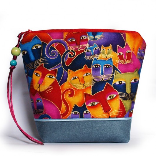 kosmetyczka - koty Laurel Burch - złocone MOONAXA
