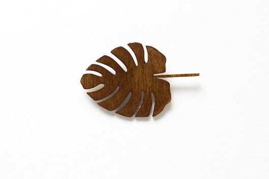 Pin monstera - brązowa mojamoskwa