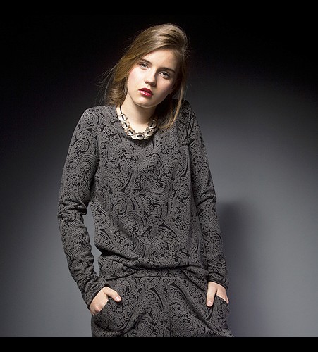 Blossom chic dresowa bluzka S/M QuiteNormal