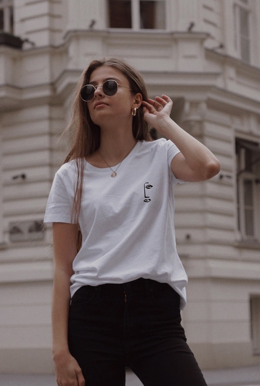 Twarz Face T-Shirt Koszulka Biała Czarna KYOUSTUFF