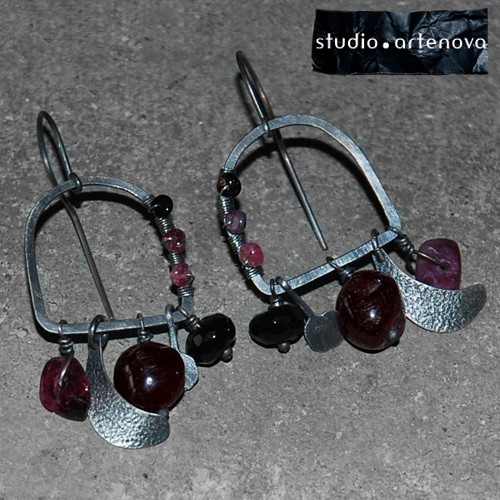 granat, turmalin i onyks. Podkowa * ki 00152 studio artenova