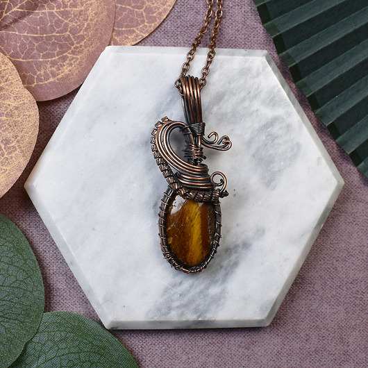 wisiory Miedziany wisiorek wire wrapping z tygrysim okiem #247