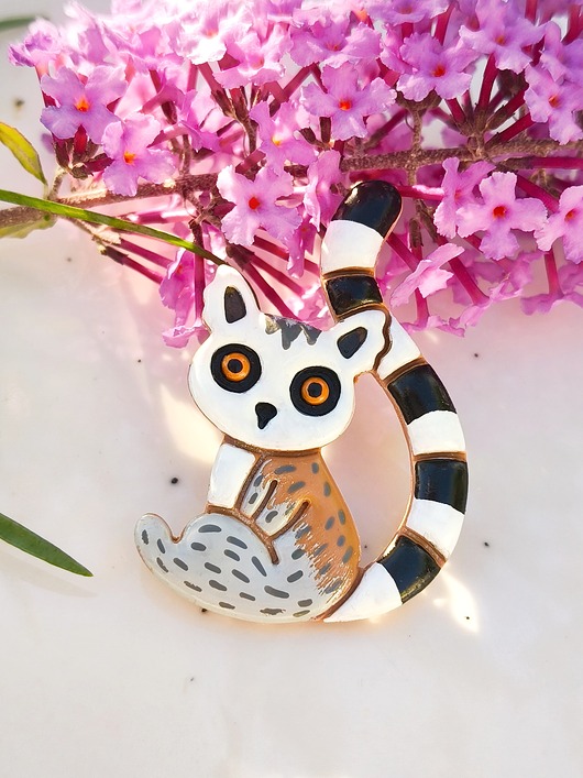 przypinki Pin z lemurem, broszka z podobizną lemura, mały prezent, boho akcesoria