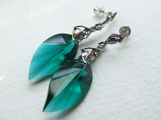 Tieleń - kryształ Swarovski EMERALD :) Theopanu