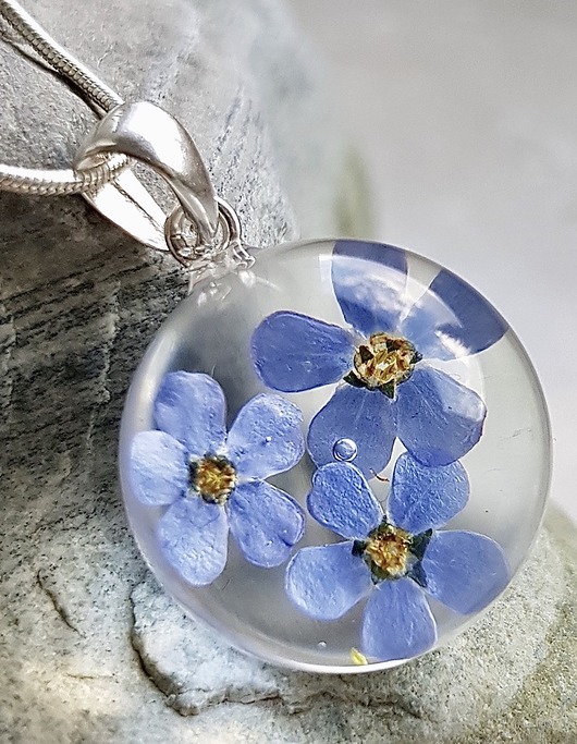 naszyjnik z niezapominajką Grol Jewellery