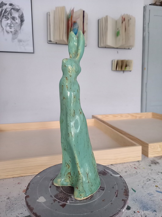 figurki i rzeźby Zając  - rzeźba III