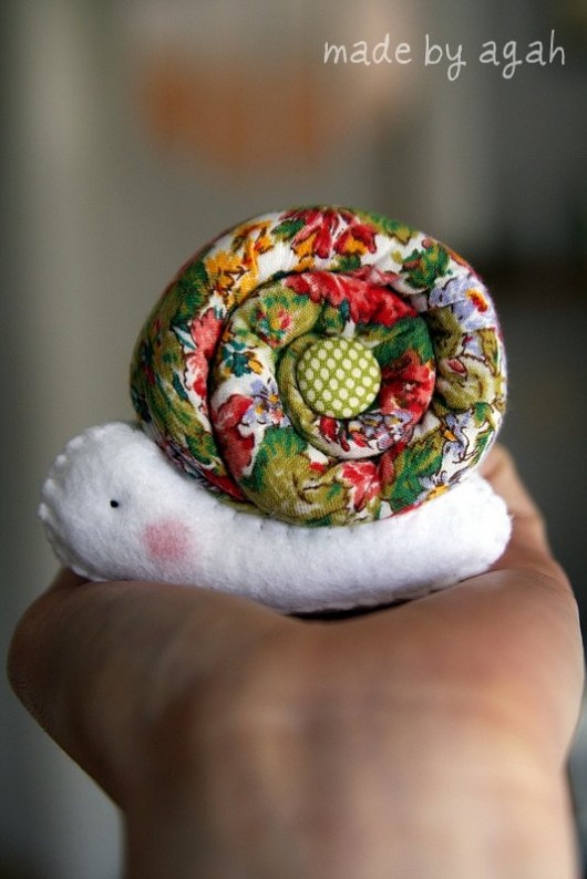 Broszka ślimaczek made by agah