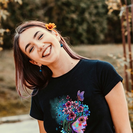 Koszulka damska organiczna Lady and flower ART ORGANIC