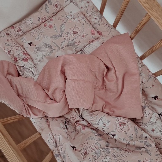 kocyki, kołderki, pościel  Koc+ poduszka Swan Queen i velvet róż 100