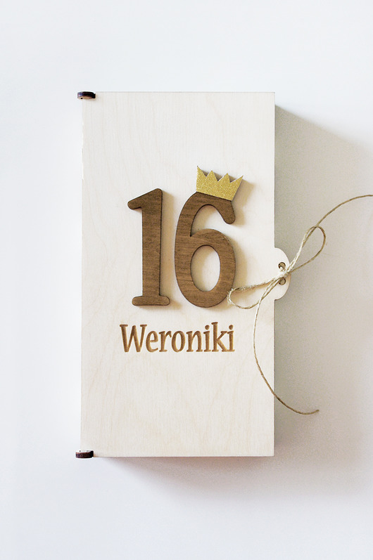 kartki scrapbooking Pudełko z życzeniemi na Prezent Urodzinowy