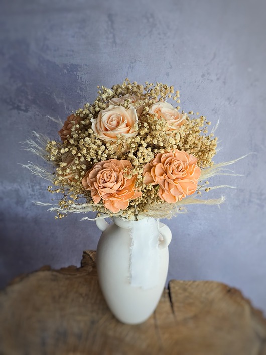 dodatki - różne Bukiet z gipsówki i brzoskwiniowych róż