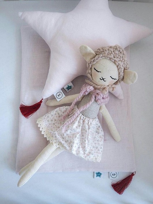 Przytulanka owca Helena MARI DOLLS