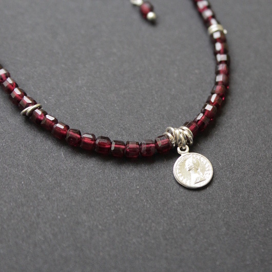 srebrne naszyjniki Naszyjnik Burgundowy