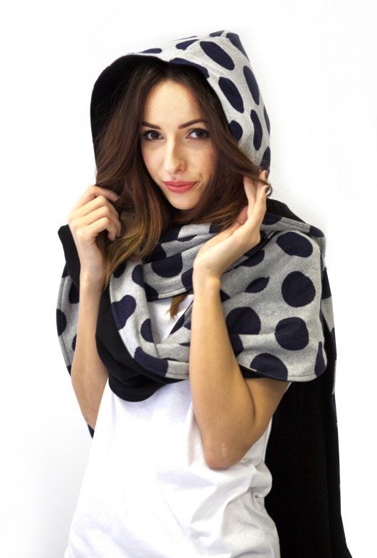 Scarf-hood Szal z kapturem Dots-Black polaquito
