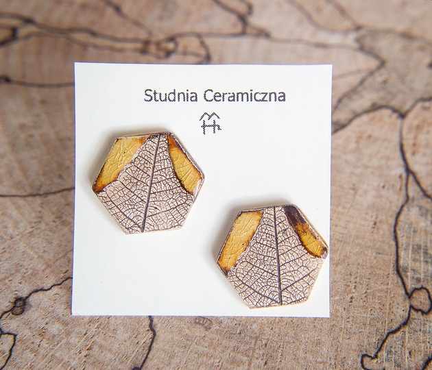 kolczyki ceramiczne Kolczyki ceramiczne z listkiem