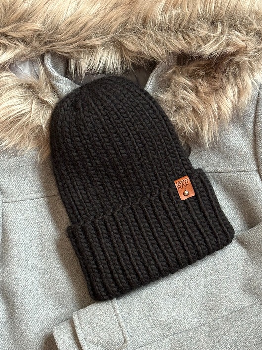 czapki damskie Gruba wełniana czapka oversize z wywinięciem - czarna