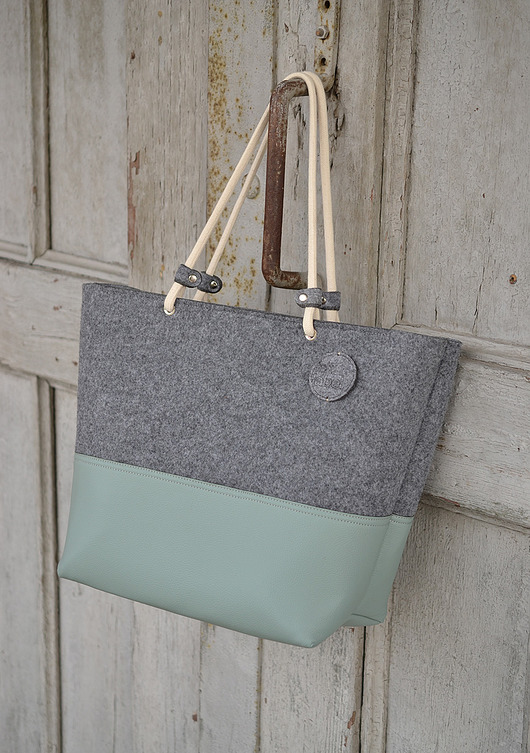 zamówienie specjalne - gray and honey felt label