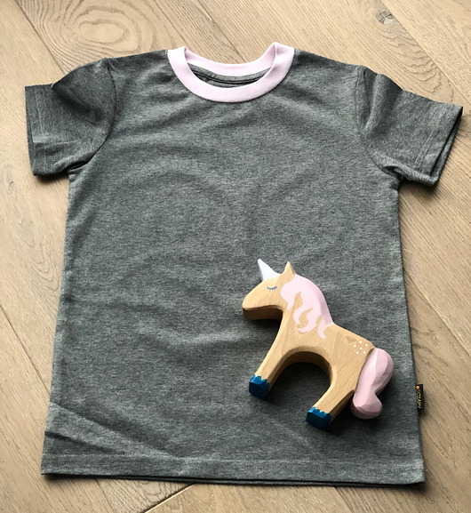 t-shirty dla dziewczynki T-shirt dziecięcy ciemnoszary/róż odCZAPY