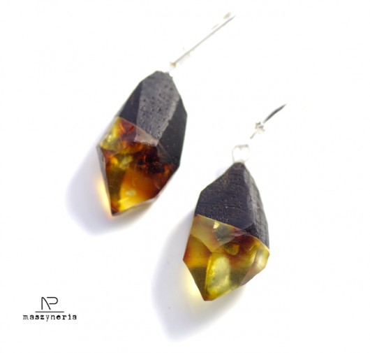 Wood&Amber Geometryczne Kolczyki Czarny Dąb Maszyneria