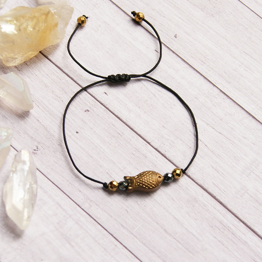 bransoletki z kamieni naturalnych Złota rybka - na szczęście - hematyt