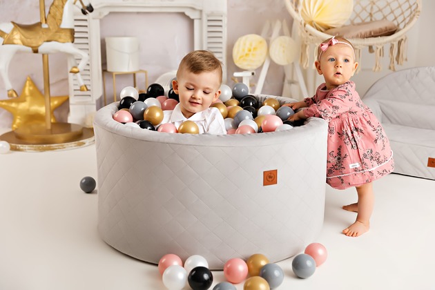 Basen z kulkami szary pikowany velvet Royal Child