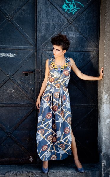 sukienka z kolekcji URBAN JUNGLE Magda Wakanai M mloda moda