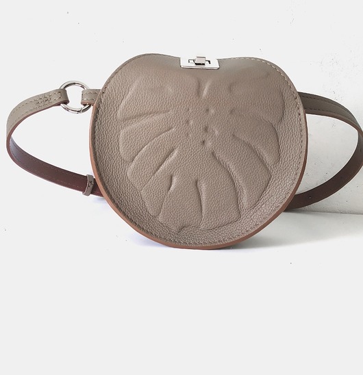 saszetka nerka ROUNDBAG mini z monsterą nerka na pas