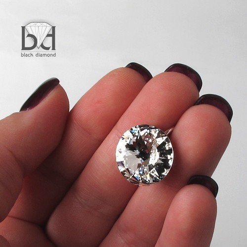 Kolczyki Swarovski XXL Krystalicznie Ascetycznie (1,6 cm) Black Diamond