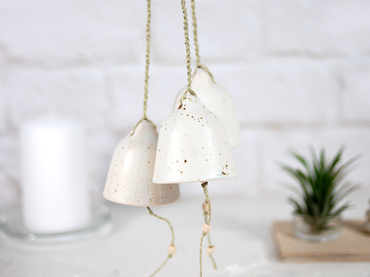 ozdoby choinkowe Białe dzwonki choinkowe - ozdoby cermiczne