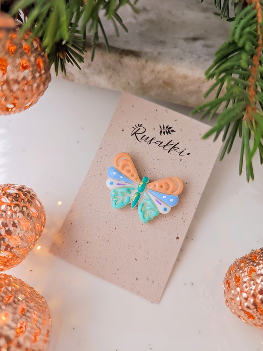 przypinki Pastelowy boho motyl, kolorowy pin, piny w stylu rustykalnym, dla marzycielki
