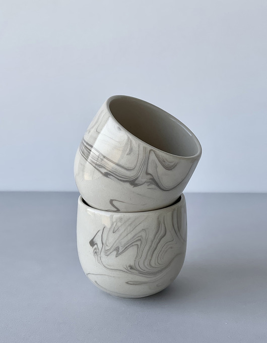 kubki Czarka MARBLE połysk 90 ml
