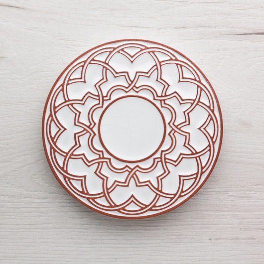 podkładki do kuchni Ceramiczna podstawka geometryczna, biała z brązowym ornamentem