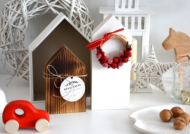 2 domki z wiankiem Wooden Love