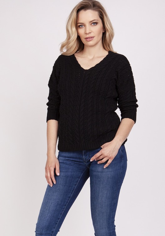 Sweter ozdobiony warkoczami - SWE213 czarny MKM MKMswetry