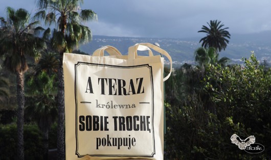 A teraz królewna sobie trochę pokupuje Sowia Aleja
