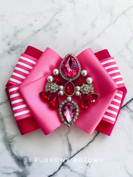 broszki Brosza z kryształami w kolorze różowym New