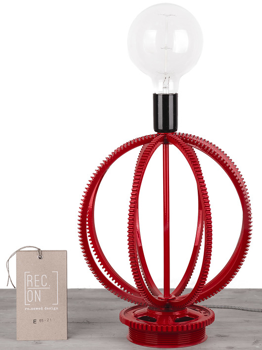 lampy stołowe Instalacja artystyczna typu lampka stołowa