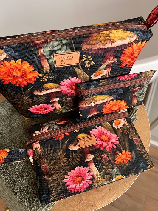 kosmetyczki Komplet 3 kosmetyczek - praktyczny prezent dla niej